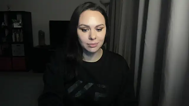 MollyCheiz online show from February 28, 4:06 pm