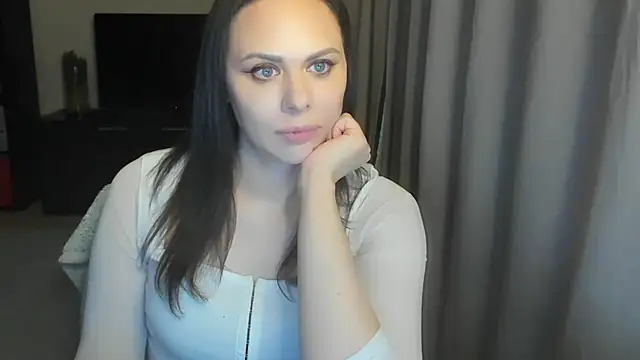 MollyCheiz online show from March 19, 8:35 pm