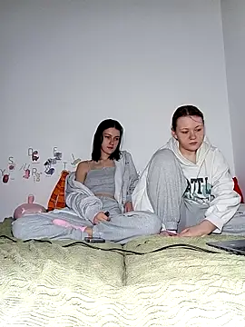 ella grays online show from March 29, 5:45 pm