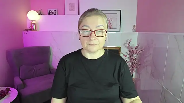 AlexandraKind online show from November 7, 8:36 pm