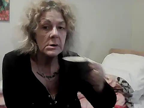 Latex shantie online show from April 4, 8:24 am