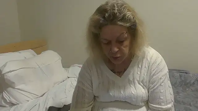 Latex shantie online show from October 11, 8:41 am