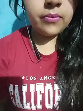 Love-Veronica online show from May 15, 6:54 pm