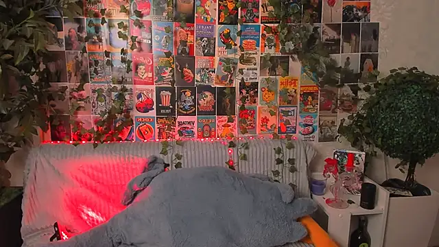 Kleo Godde online show from September 11, 1:50 am