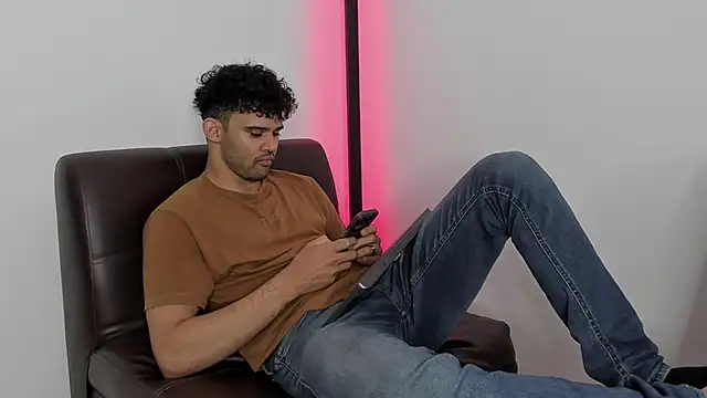 andrewChris  online show from September 18, 12:42 am