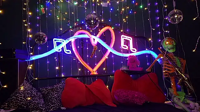 anonymouszN online show from January 11, 9:09 pm