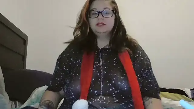 HoneyBear19 online show from December 22, 4:54 pm