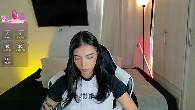 AnabelWolf online show from September 15, 5:42 pm