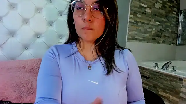 Pandoracherry online show from December 1, 1:53 am