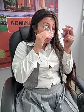 LIZ-06  online show from November 29, 4:33 pm