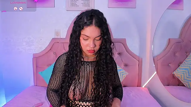 amandalee01 online show from September 24, 7:24 pm