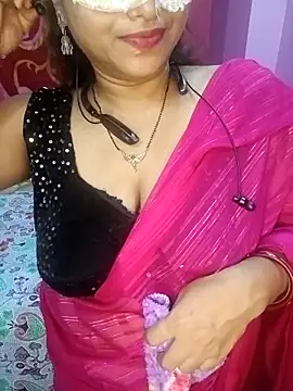 Sexy Mona Bhabhi online show from September 8, 6:18 pm