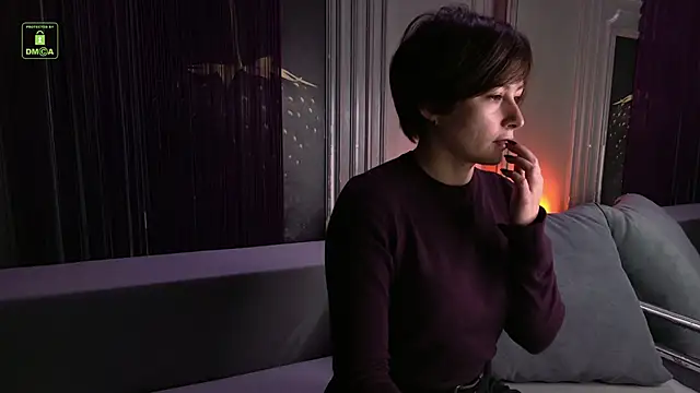 Ishtar Divine online show from November 14, 10:37 am