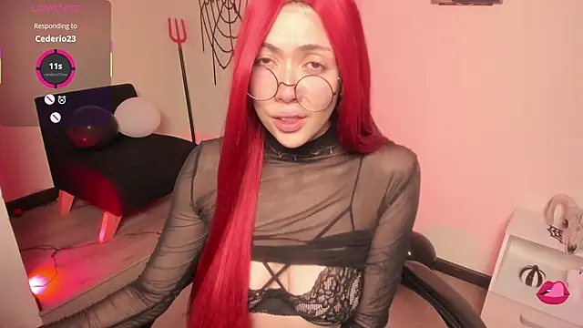 Aurora Hotson online show from October 22, 1:21 am