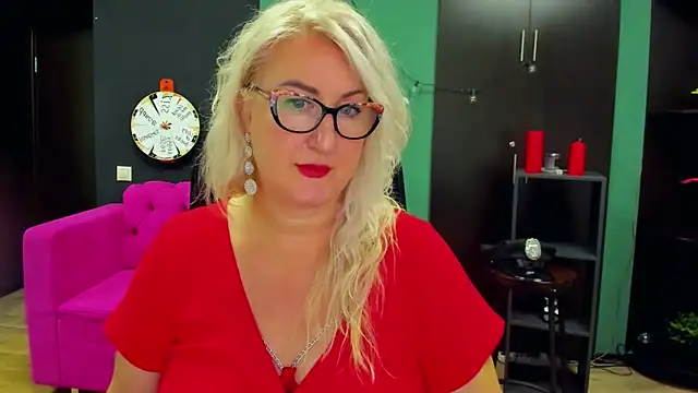 ChristyBrooks online show from September 24, 3:11 pm