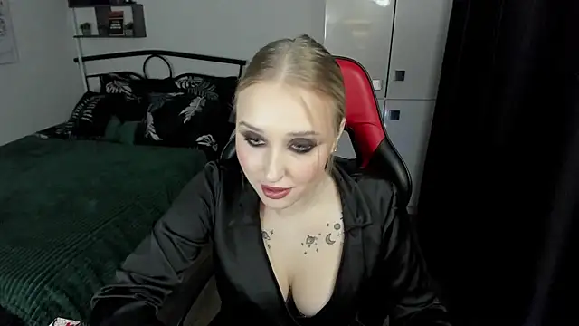 LinaTruly online show from September 12, 9:55 pm