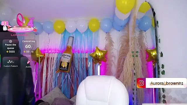 Aurora Brownn online show from September 26, 4:54 am