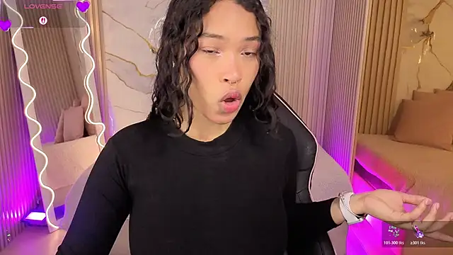 penelope tay1 online show from April 2, 3:26 am