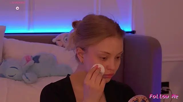 DorisHell online show from December 18, 12:26 am