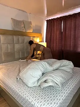 Sweet and caramel online show from September 9, 3:23 pm