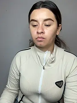 SaraBraun  online show from April 20, 5:38 pm