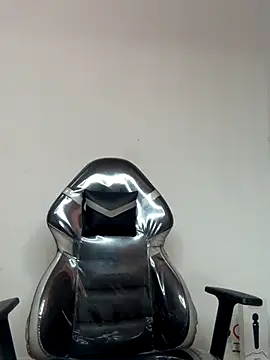 SaraBraun  online show from October 3, 5:18 pm