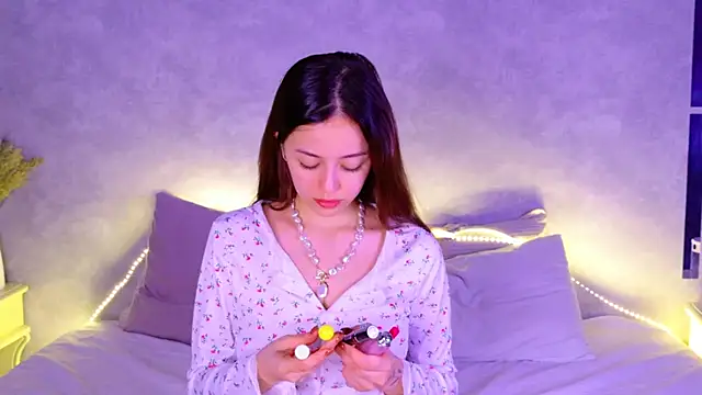 STELLA RICH online show from November 25, 11:45 am