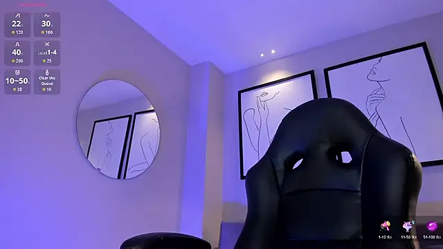 MiaFarrell  online show from September 26, 7:00 pm