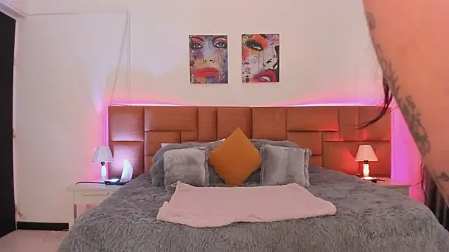 Regina blum online show from February 14, 1:24 pm