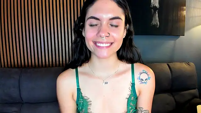 Gaby Ferrer online show from October 16, 1:36 pm