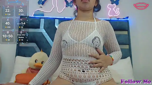 Roxan Fox- online show from November 14, 2:00 am