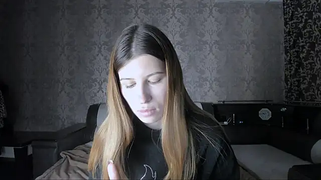 Agnes Allenn online show from October 13, 11:13 am