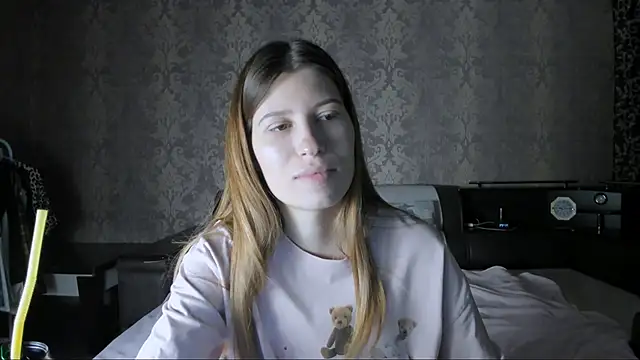 Agnes Allenn online show from November 14, 11:43 am