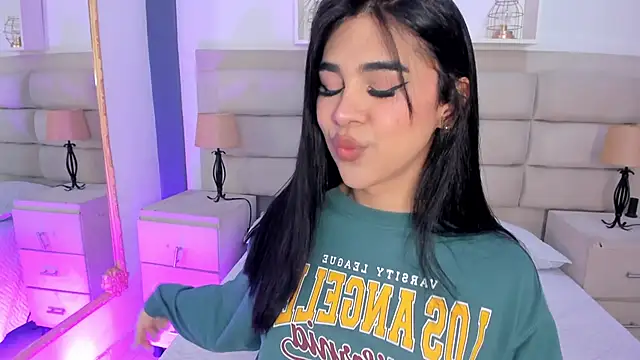 RoseCassie online show from September 29, 1:27 pm