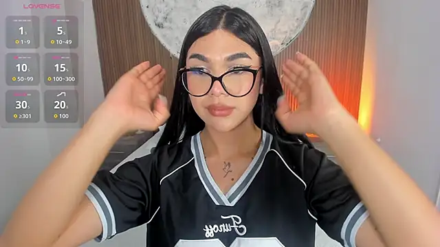 RoseCassie online show from March 30, 2:38 pm