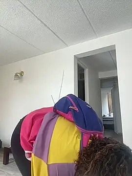 lauraltt online show from November 10, 7:09 pm