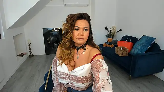 Aileen Stone online show from September 18, 2:37 pm