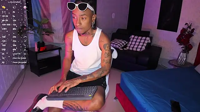 JhonyMiller  online show from July 4, 5:31 pm