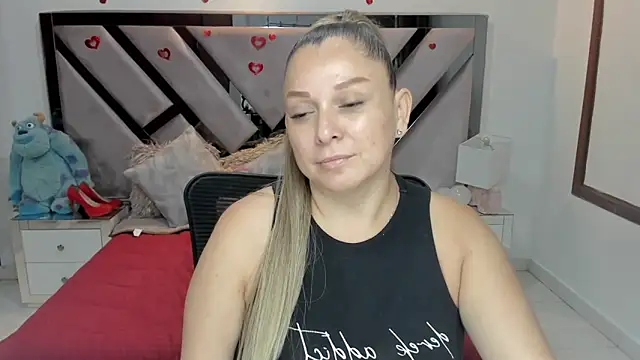 natalia5560 online show from October 18, 1:58 pm