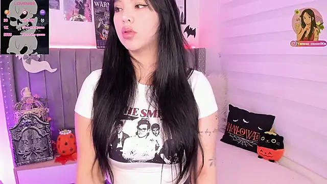 vanesa moon   online show from October 25, 1:35 am