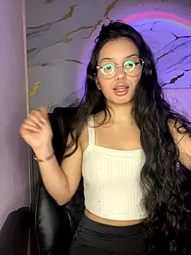 Rosita forever  online show from October 17, 8:01 pm