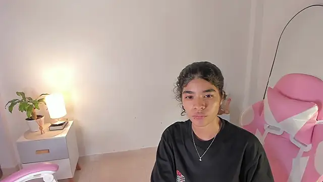 martina roldam online show from September 8, 10:31 pm