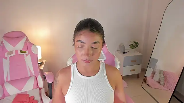 martina roldam online show from September 23, 3:26 am