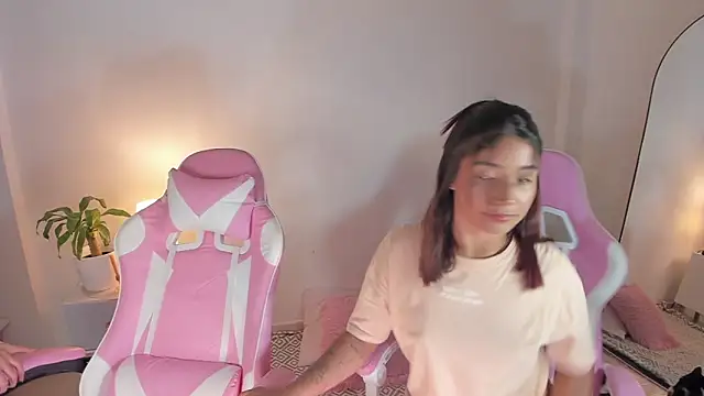 martina roldam online show from October 2, 2:38 am