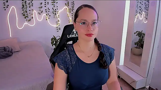 emmaTorres1 online show from September 25, 2:16 pm