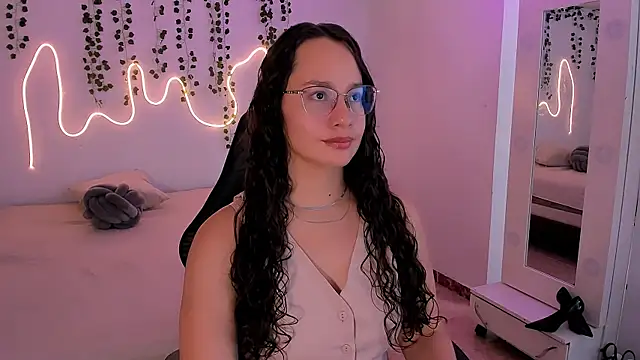 emmaTorres1 online show from October 15, 2:19 pm