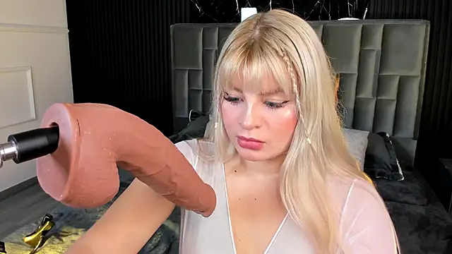 LolaAngellx online show from November 3, 8:24 pm