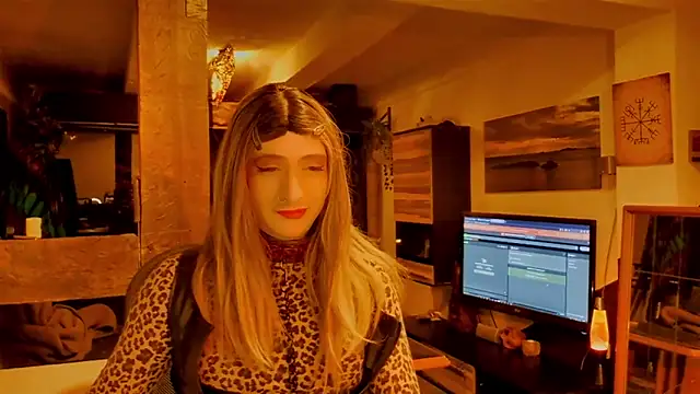 DYasmin69 online show from April 5, 11:04 pm