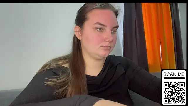 Dreamyblushfairy online show from January 6, 9:13 am