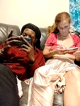 VelvetChocolate7 online show from November 14, 3:50 am